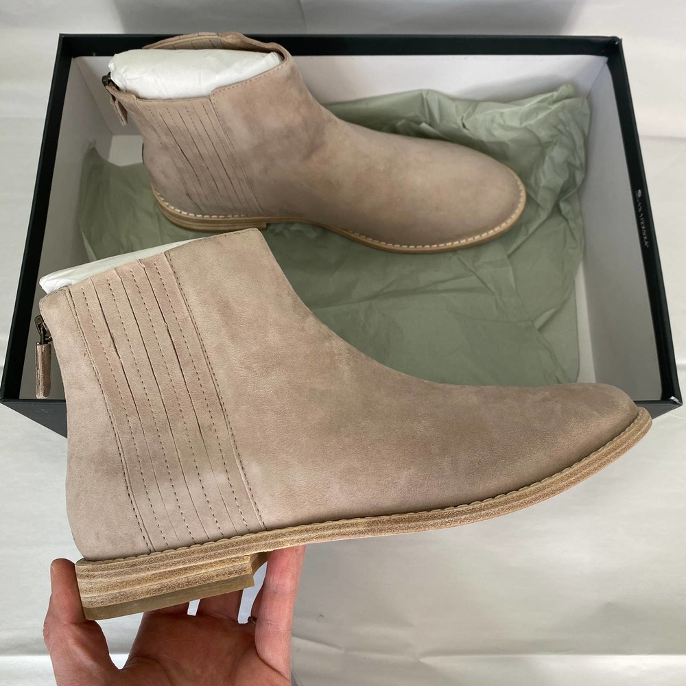 New in Box EILEEN FISHER Rich Suede Bootie Earth Tan Leather Women’s size 7